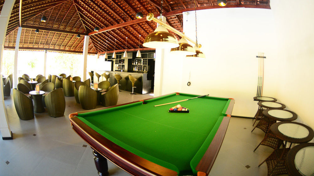 The Covanro Airport Hotel - Katunayake Gampaha Buitenkant foto