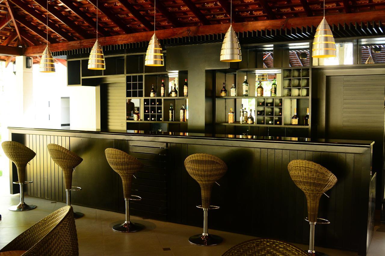 The Covanro Airport Hotel - Katunayake Gampaha Buitenkant foto