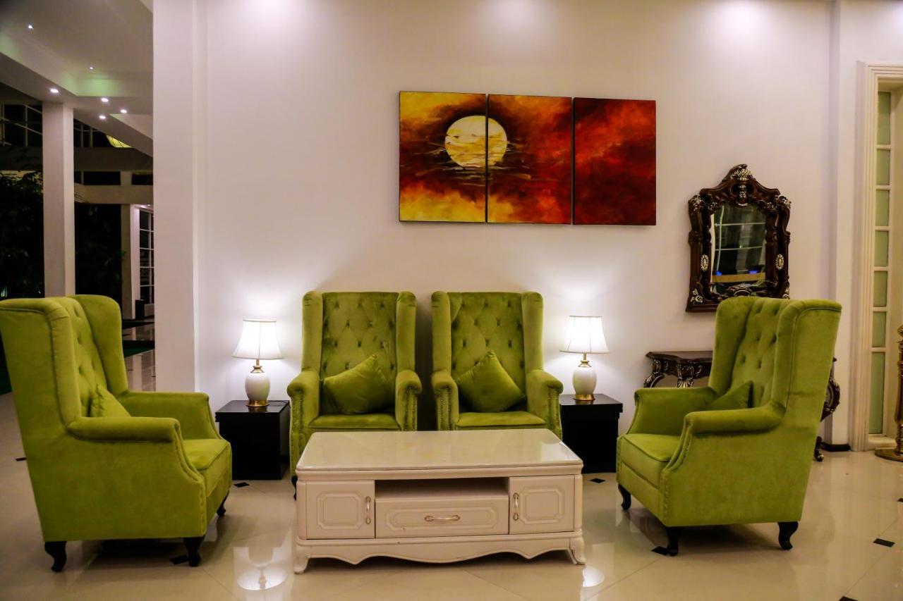 The Covanro Airport Hotel - Katunayake Gampaha Buitenkant foto